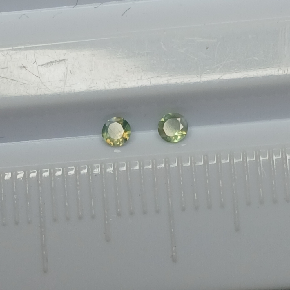 Round Color Change Alexandrite Gemstones 2mm